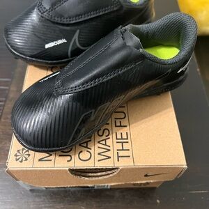 JR Vapor 15 Club Turf Cleats